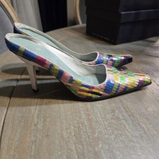 Decolte Vicini Design by