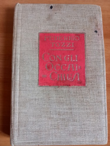 Romanzo con gli occhi - gli, chiusi