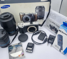 Samsung NX300 obiettivi 18-55mm / 50-200mm kit con pacchetto accessori IMBALLO ORIGINALE