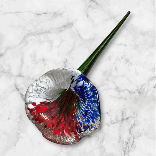 Fiore stile murano con - stile, stelo