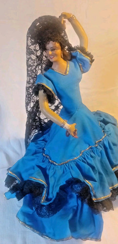 Bambola ballerina flamenco