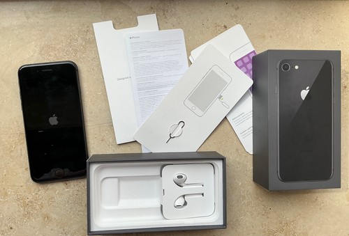 Apple iphone 64gb space - apple, 8;