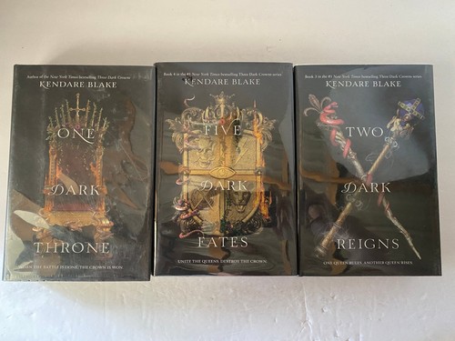 Three dark crowns - three, series