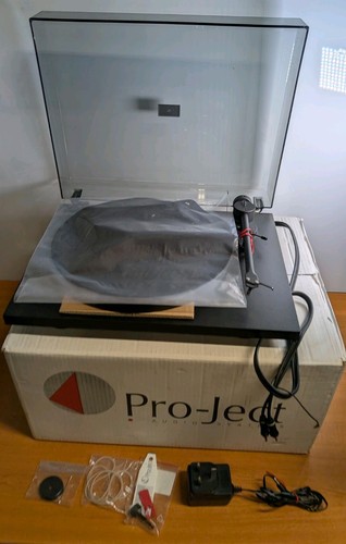 Pro ject essential - essential, 1