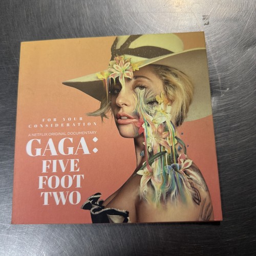 Lady gaga five - lady, foot