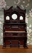 Casa delle bambole in