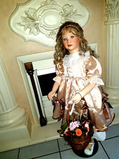 OTTIME CONDIZIONI!!     "Alice" di Ute Kase-Lepp, ww Lim. 300 pezzi! !