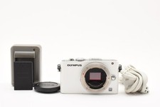 Olympus PEN E PL3 fotocamera digitale mirrorless bianca solo corpo testata pulita