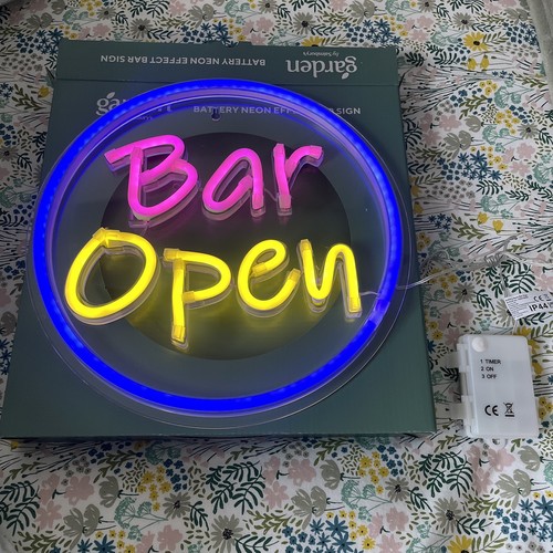 Luce neon giardino - giardino, "bar