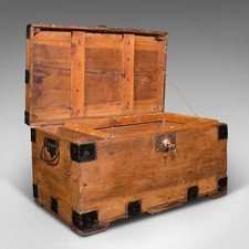 Antica cassapanca da