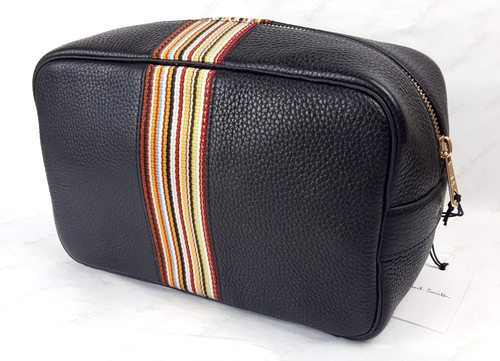 Borsa nuova con etichette