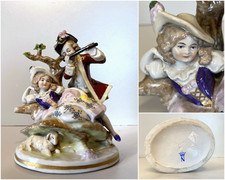 CAPODIMONTE PORCELAIN FIGURE