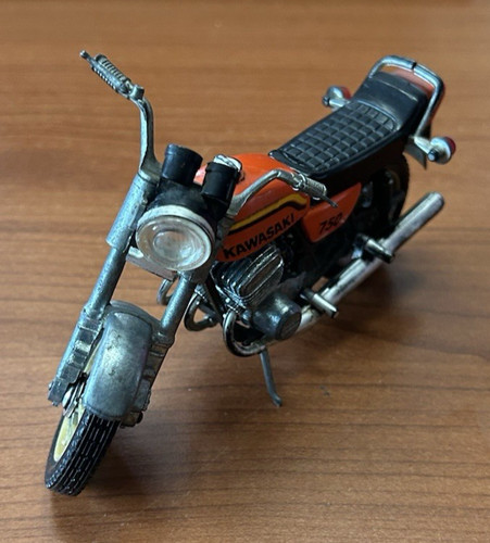Modellino kavasaki 750 due - modellino,
