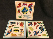 ADESIVI - 3 FOGLI - 16X17 BATMAN - SUPERMAN - WONDER WOMAN - FLASH - AQUAMAN ...