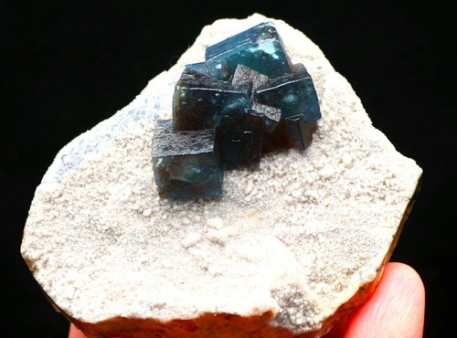 Esemplare minerale cristallo