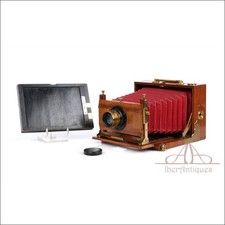 Antica macchina fotografica da campo Lamperti e Garbagnati. Milano, Italia, 1890 circa