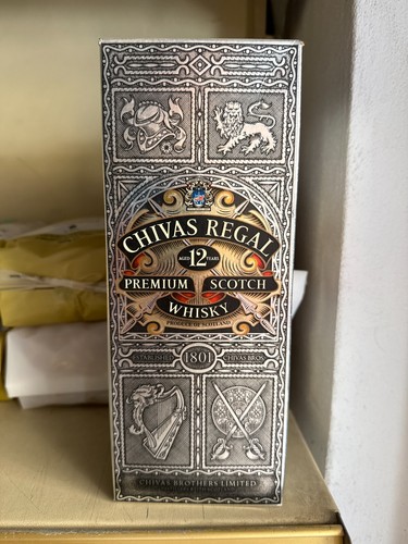 Chivas regal bottiglia anni - regal,