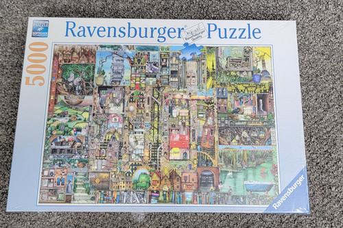 Ravensburger bizarre town - ravensburger,