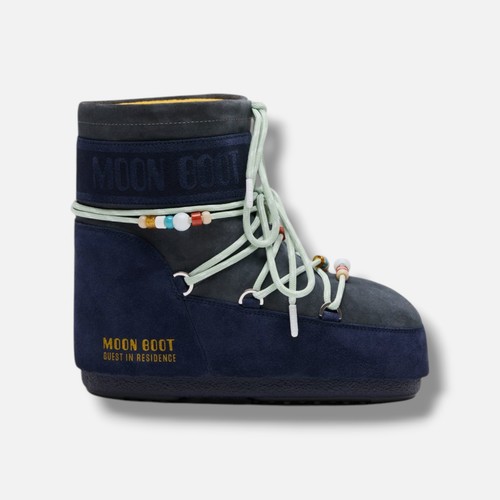 Moon boot guest - moon, in
