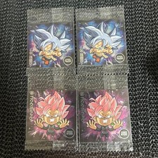 Set di 4 adesivi personaggi