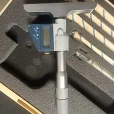 Micrometro di profondità Mitutoyo Digitale Precisione 0.001 mm 