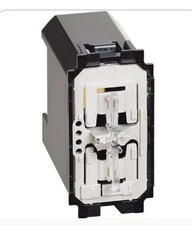 BTicino Living Now K4027C Comando Tapparella Connesso 1 Modulo - Nero