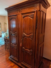 Armadio antico a due ante in