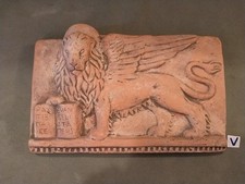 Bassorilievo leone di San