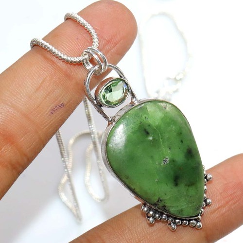 Collana tsavorite serpentina