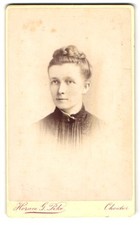 Fotografia Horace G. Pike, Chester, Frodsham Street, Ritratto di giovane donna 