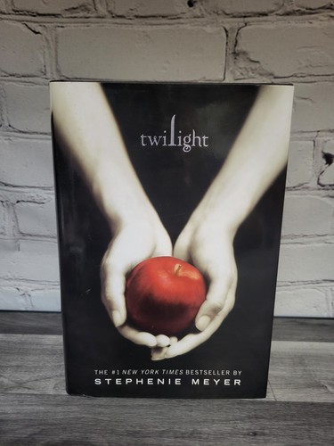 Twilight stephenie meyer 2005 - stephenie,