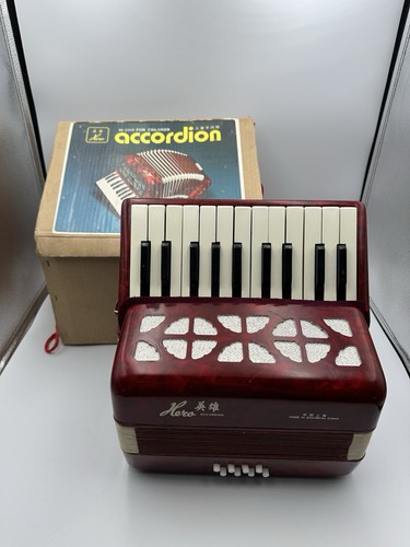 Hero kids accordian vintage - accordian,
