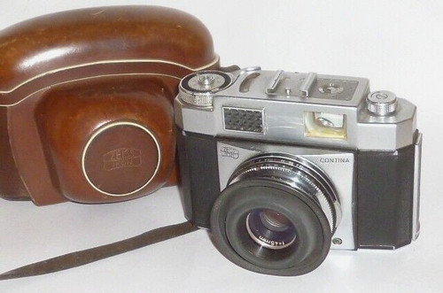 Vecchia macchina fotografica