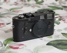Leica M4 black paint – s/n