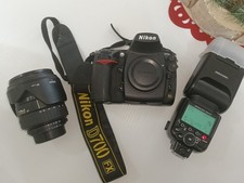 Nikon D700 + Sigma 28-200mm + Flash Nikon Speedlight SB 910. 