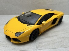 Pocher Lamborghini Aventador LP-700-4, Scala 1/8, Giallo Orion HK119