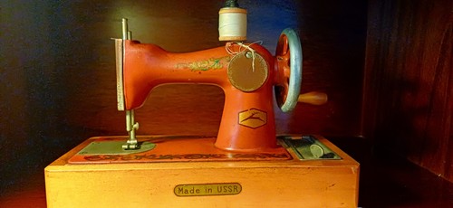 Macchina cucire giocattolo - da,