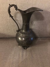 Caraffa in peltro punzonata -