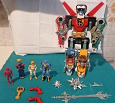 Robot Voltron Panosh Place