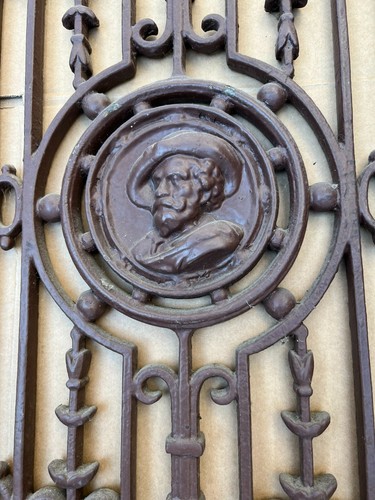 Antica griglia per - , porta