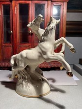 Coppia cavalli scultura statua