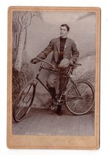 Foto CAB Ragazzo raffinato con