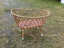 CULLA IN VIMINI VINTAGE CON RUOTE