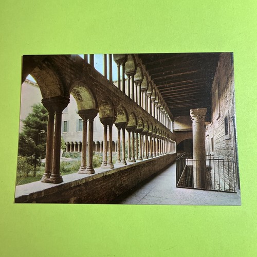 Verona duomo chiostro - il,