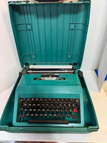 Vintage olivetti studio - vintage,