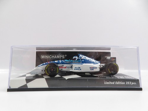 Minichamps 417950004 - 1:43,