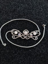 Collana In Alluminio Con Pietre In Quarzo Rosa E Perline