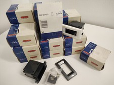 Scatola portafrutto 1P con placca Gewiss Playbus GW32123 Ardesia GW32121 Bianco