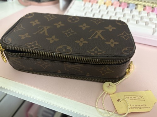 Louis vuitton hard brown - louis,