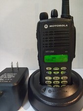 Motorola ht1250 vhf radio - motorola,